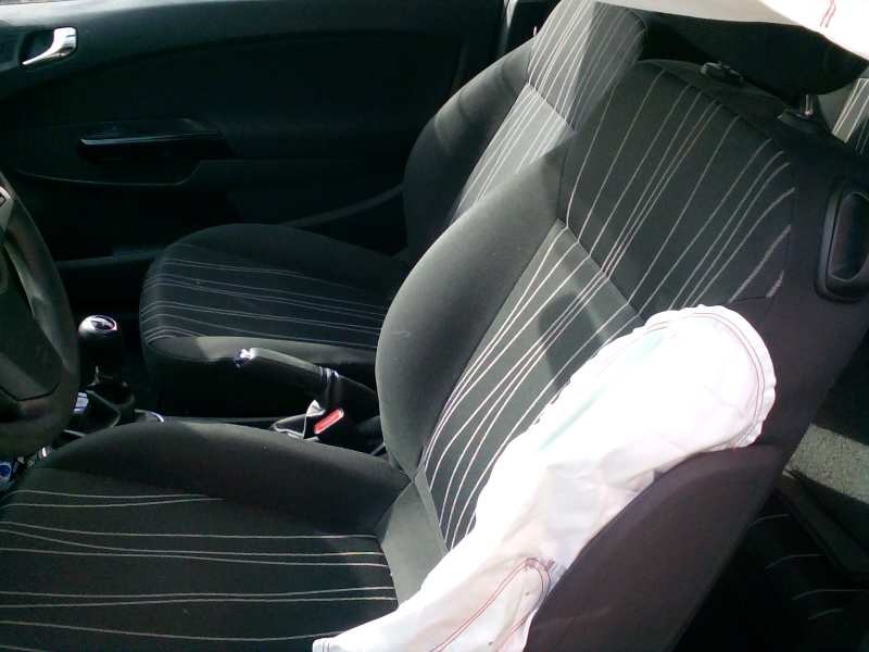 opel corsa d del año 2009