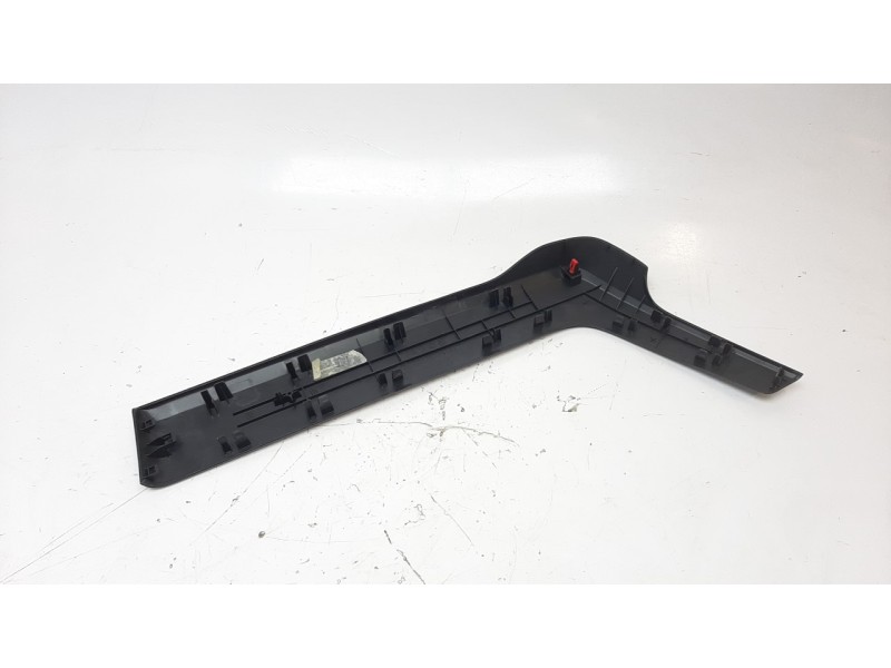 Recambio de moldura para toyota rav4 hybrid 4x2 advance referencia OEM IAM 7464242070  