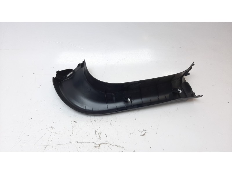Recambio de moldura para toyota rav4 hybrid 4x2 advance referencia OEM IAM 6793842070  