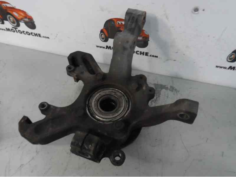 Recambio de mangueta delantera derecha para chrysler voyager (gs) 2.4 referencia OEM IAM 04694822  