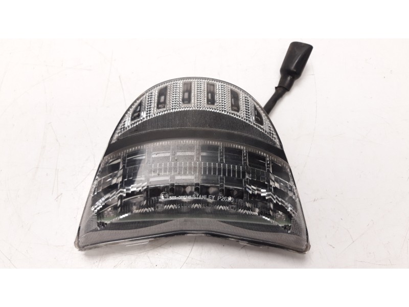 Recambio de piloto trasero central para honda cbr 900rr/cbr 1000rr/cbr 1100 xx fireblade   (sc50) referencia OEM IAM 19113MB1870