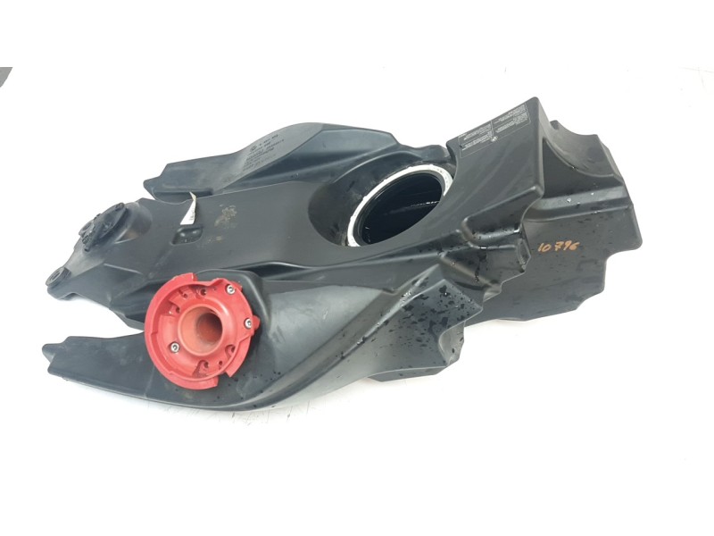 Recambio de deposito combustible para bmw f 800 r referencia OEM IAM 16118529408  