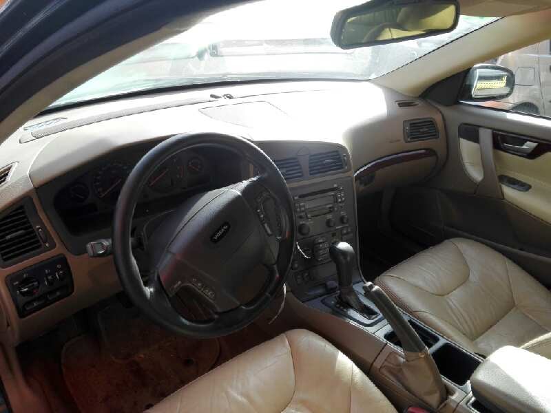 volvo v70 familiar del año 2000