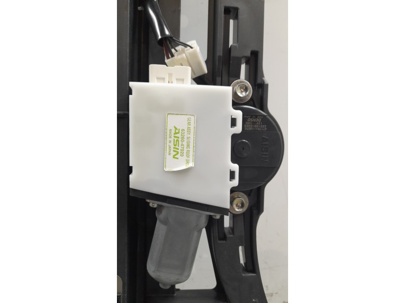 Recambio de techo electrico para toyota prius+ advance referencia OEM IAM 6326047020  
