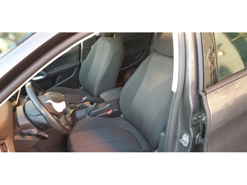 peugeot 308 del año 2021