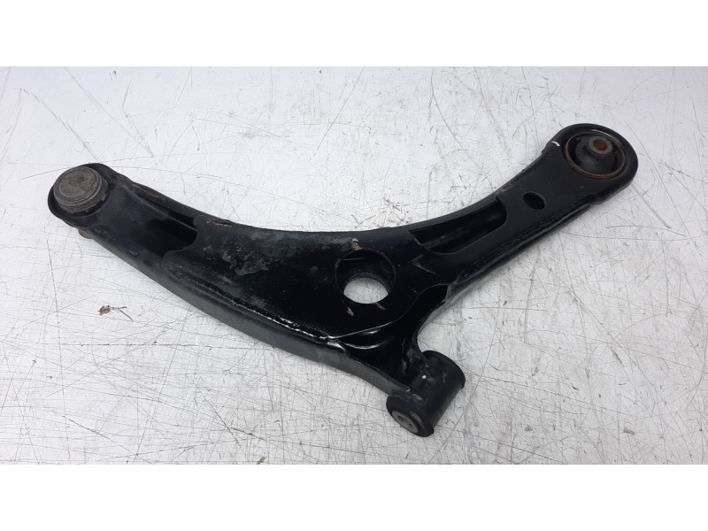 Recambio de brazo suspension inferior delantero izquierdo para mitsubishi outlander (gf0) phev kaiteki 4wd referencia OEM IAM 40