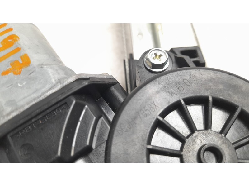 Recambio de elevalunas trasero izquierdo para mazda 3 berlina (bp) evolution referencia OEM IAM BCJH73590A  