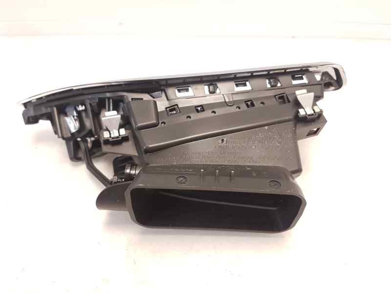 Recambio de rejilla aireadora para peugeot 208 style referencia OEM IAM 9633131777  