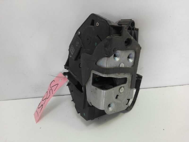 Recambio de cerradura puerta delantera derecha para ford fiesta (cb1) trend referencia OEM IAM 8A6AA21812BC  