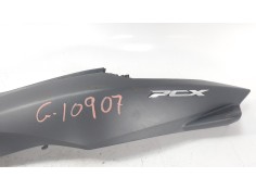 Recambio de moldura para honda pcx 125 referencia OEM IAM 83610K35V000   2