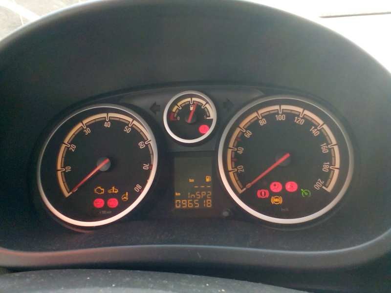 opel corsa d del año 2009