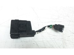 CAJA RELES / FUSIBLES 8565A1662 