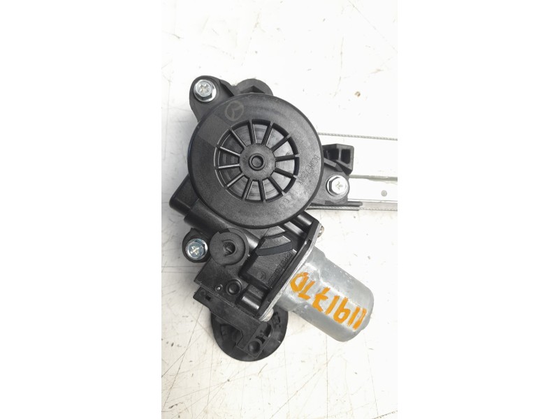 Recambio de elevalunas trasero derecho para mazda 3 berlina (bp) evolution referencia OEM IAM BCJH72590A  