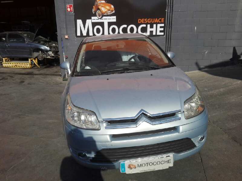 citroen c4 berlina del año 2006