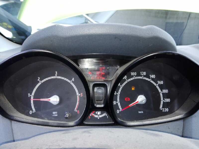 Recambio de cuadro instrumentos para ford fiesta (cb1) trend referencia OEM IAM VP8A6F10894BC A12148800 