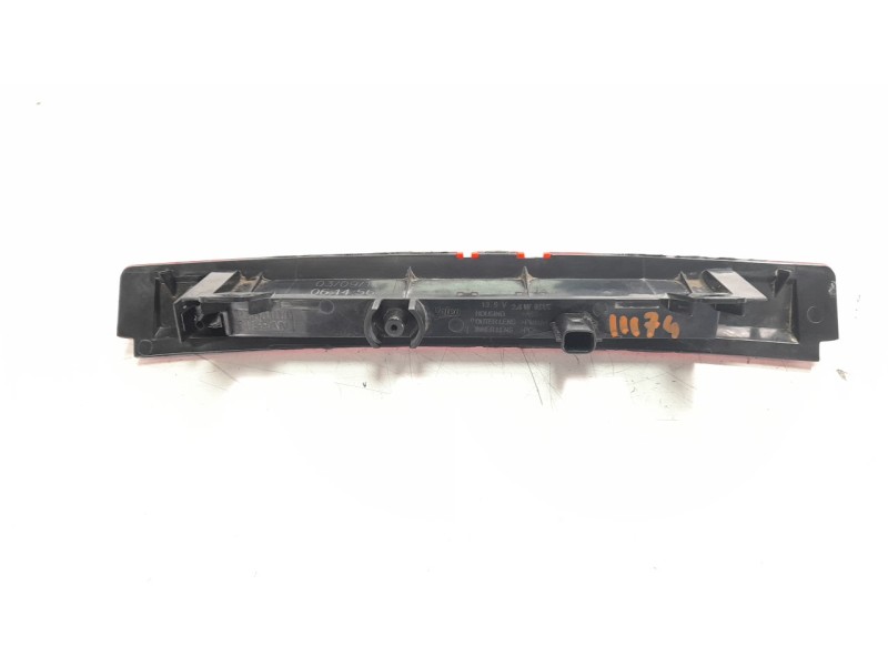 Recambio de luz central de freno para renault captur 1.5 dci diesel fap energy referencia OEM IAM 265902759R  