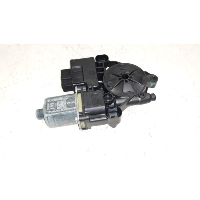 Recambio de motor elevalunas trasero derecho para volkswagen t-roc 2.0 tdi referencia OEM IAM 5Q0959408  