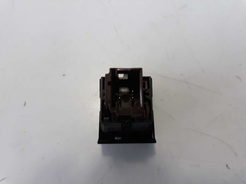 Recambio de interruptor para peugeot 207 sport referencia OEM IAM 96522785XT  