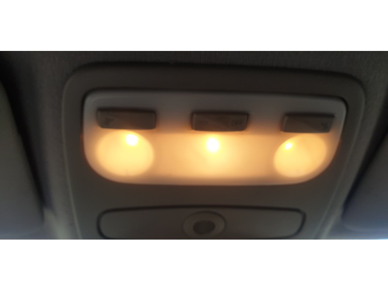 Recambio de luz interior para renault captur 1.5 dci diesel fap energy referencia OEM IAM 264300008R  