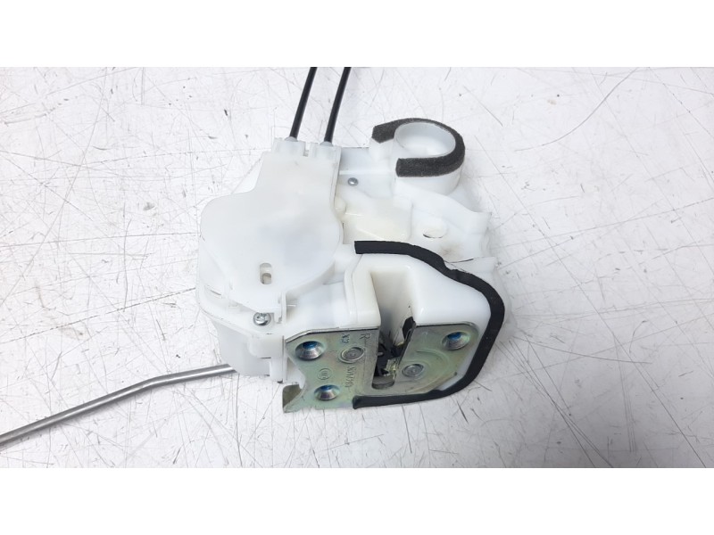 Recambio de cerradura puerta delantera derecha para mitsubishi outlander (gf0) phev kaiteki 4wd referencia OEM IAM 5715A728  