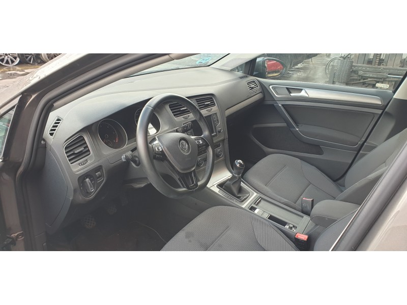 volkswagen golf vii lim. del año 2017