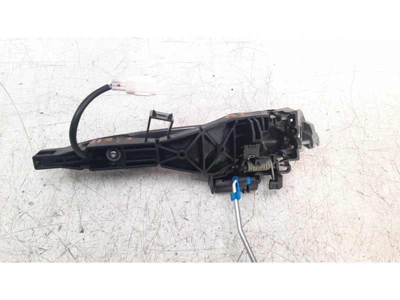 Recambio de maneta exterior delantera izquierda para mazda 3 berlina (bp) evolution referencia OEM IAM BDGG59410HPR  