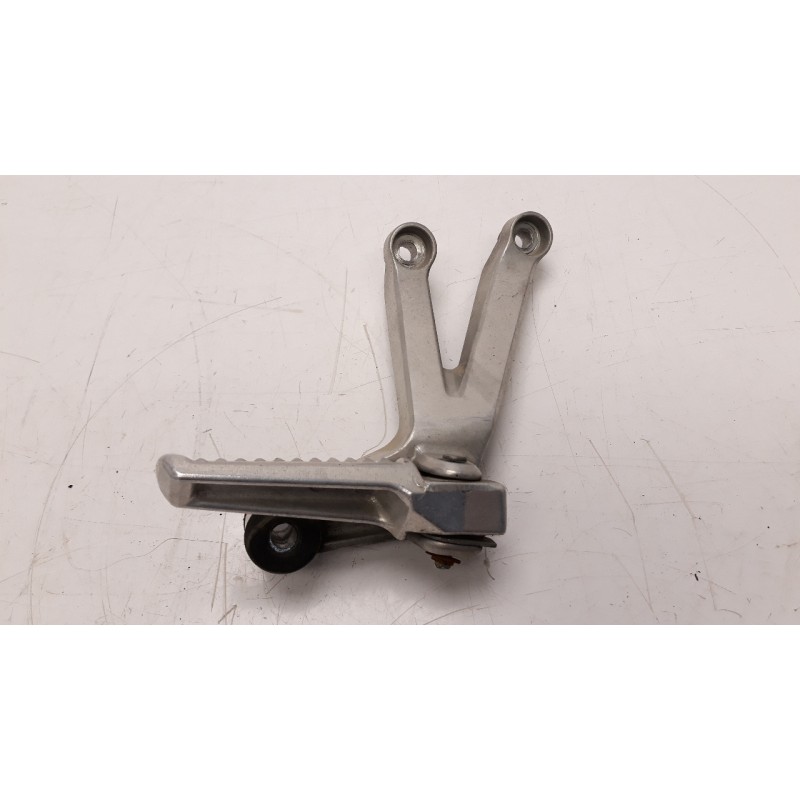 Recambio de estribo para honda cbr 900rr/cbr 1000rr/cbr 1100 xx fireblade   (sc50) referencia OEM IAM 50750MCJ750  