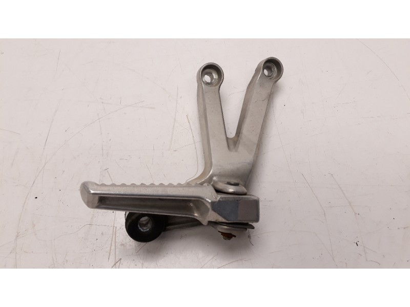 Recambio de estribo para honda cbr 900rr/cbr 1000rr/cbr 1100 xx fireblade   (sc50) referencia OEM IAM 50750MCJ750  