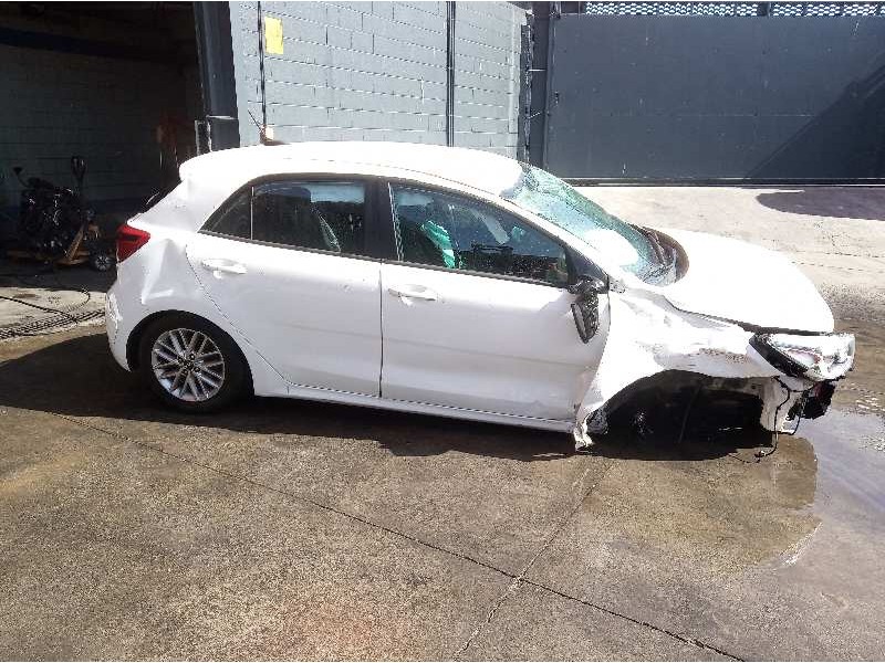 kia rio (yb) del año 2018