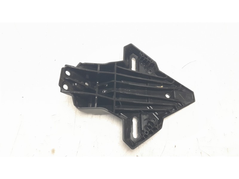 Recambio de portamatriculas para honda cb 650r cb 650r referencia OEM IAM 80150MKYD50ZA  