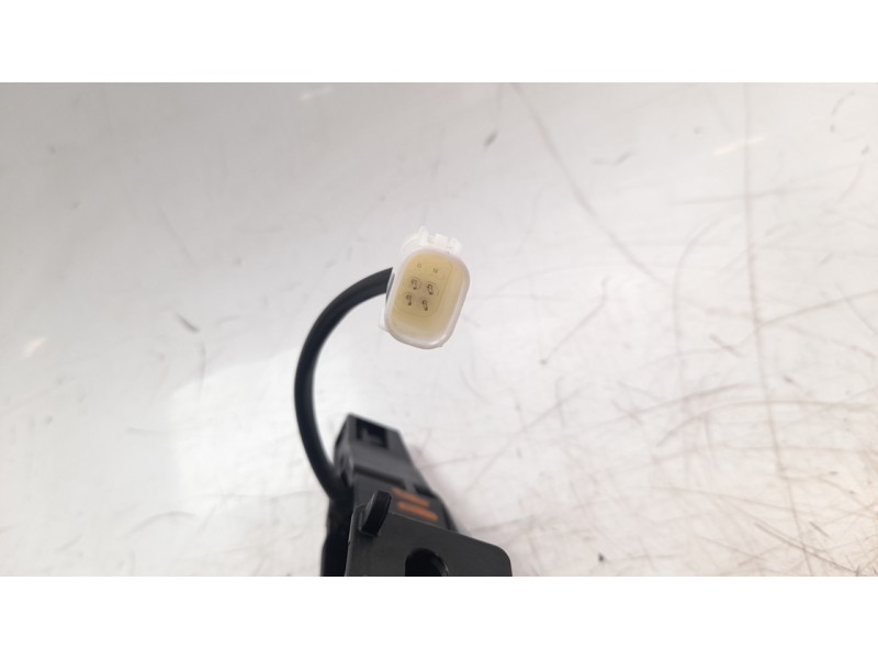 Recambio de maneta exterior delantera izquierda para mazda 3 berlina (bp) evolution referencia OEM IAM BDGG59410HPR  