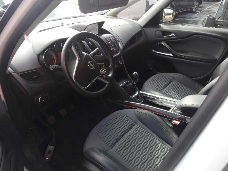 opel zafira tourer del año 2014