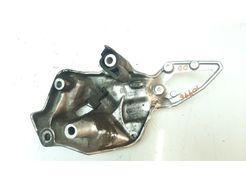 Recambio de estribo para bmw f 800 r referencia OEM IAM 8527864  