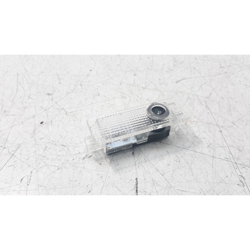 Recambio de luz interior para land rover range rover sport 3.0 td v6 cat referencia OEM IAM XDC000071  