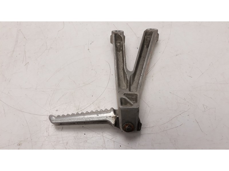 Recambio de estribo para honda cbr 900rr/cbr 1000rr/cbr 1100 xx fireblade   (sc50) referencia OEM IAM 50760MCJ750  