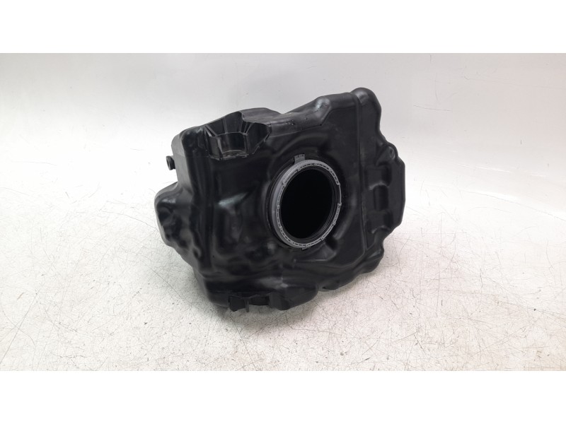 Recambio de deposito combustible para bmw r 1200 r r 1200 r referencia OEM IAM 8533760A  