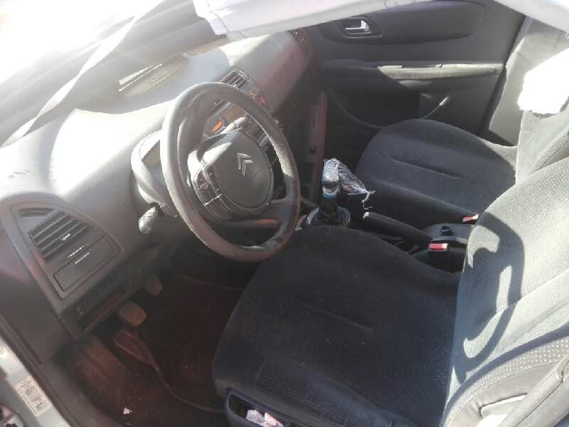 citroen c4 berlina del año 2006