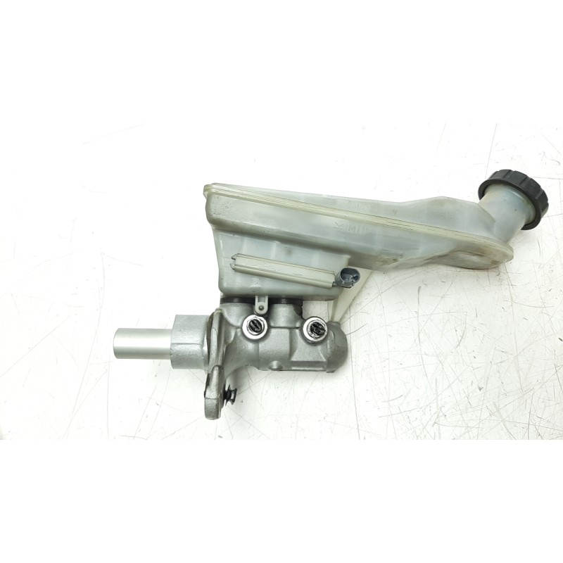 Recambio de bomba freno para mercedes-benz clase b (w246) 1.5 cdi cat referencia OEM IAM A2464600202 32670345 
