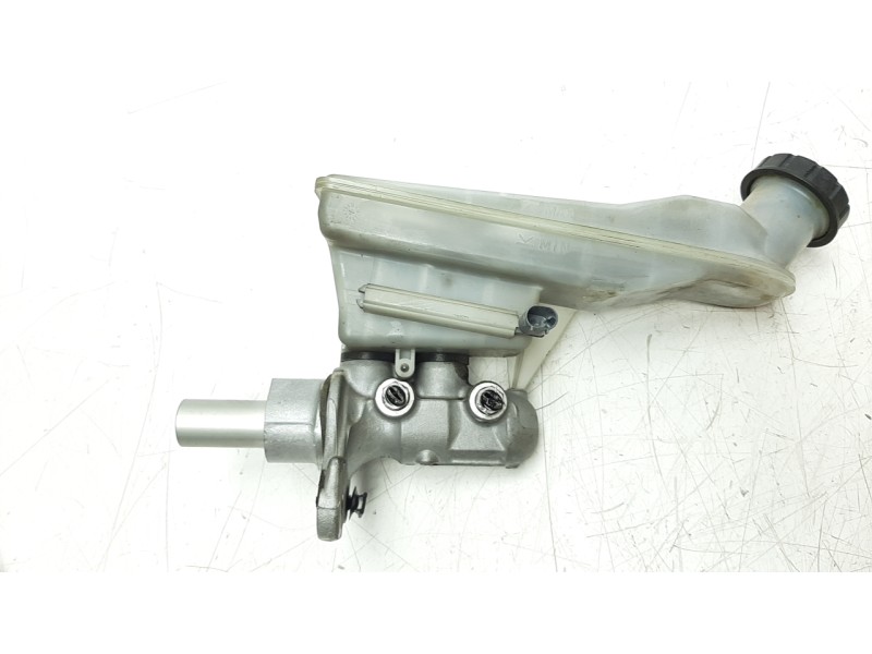 Recambio de bomba freno para mercedes-benz clase b (w246) 1.5 cdi cat referencia OEM IAM A2464600202 32670345 