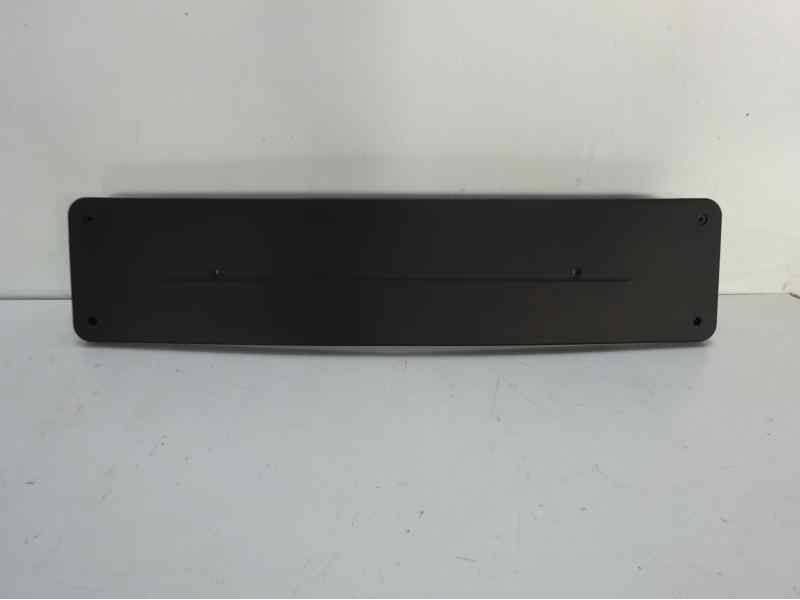 Recambio de molduras delanteras para mercedes-benz clase c (w204) berlina referencia OEM IAM A2048170378  ME0291539