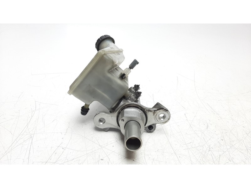 Recambio de bomba freno para mercedes-benz clase b (w246) 1.5 cdi cat referencia OEM IAM A2464600202 32670345 