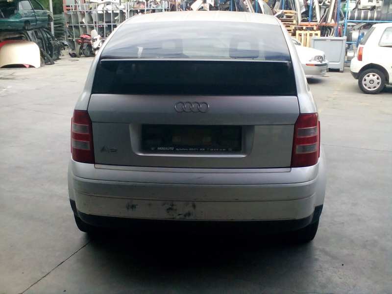 audi a2 (8z) del año 2002