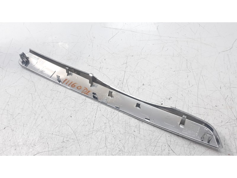 Recambio de moldura para land rover range rover sport 3.0 td v6 cat referencia OEM IAM LHAH3226657  