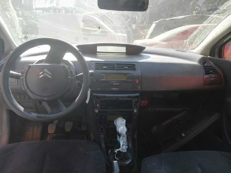 citroen c4 berlina del año 2006