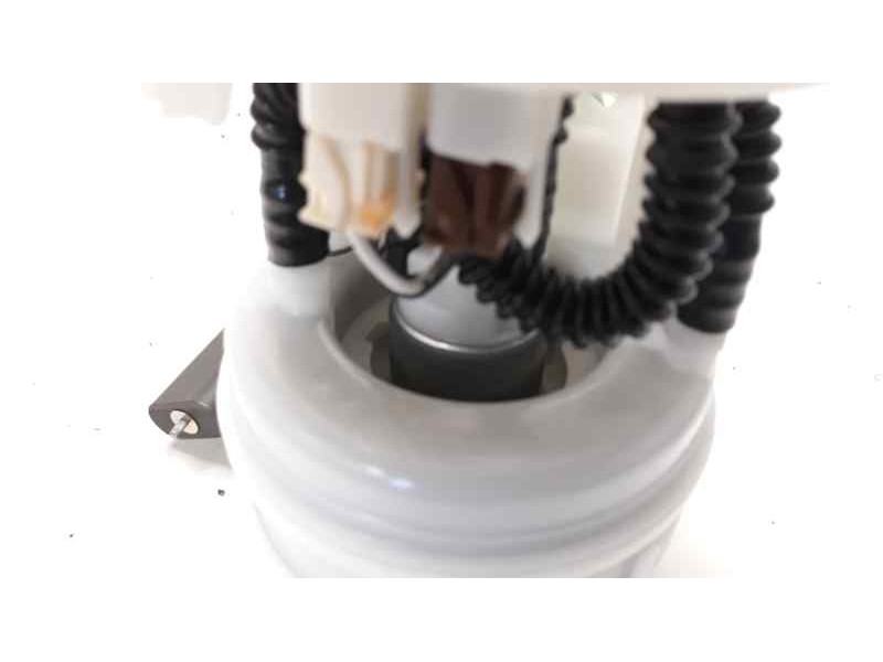 Recambio de bomba combustible para dacia sandero basis referencia OEM IAM 09746529900 0172022377 
