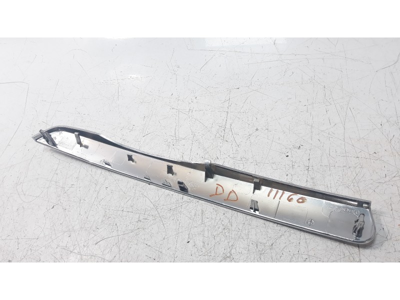 Recambio de moldura para land rover range rover sport 3.0 td v6 cat referencia OEM IAM RHAH3226656  