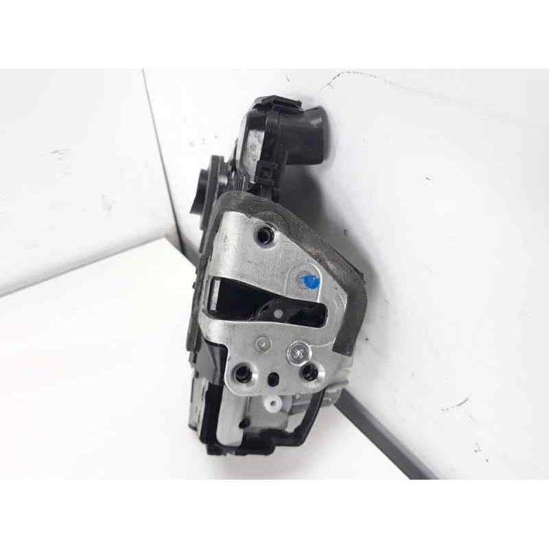 Recambio de cerradura puerta delantera derecha para toyota avensis (t27) 2.0 d-4d cat referencia OEM IAM   