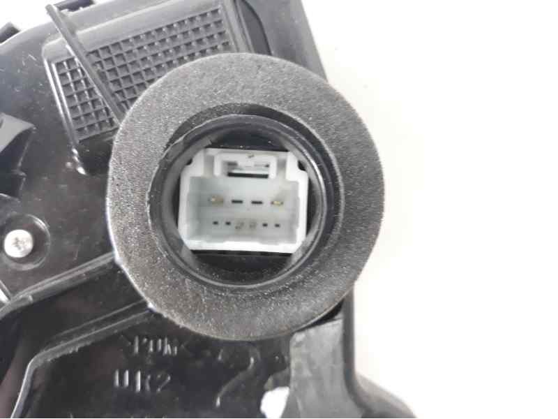 Recambio de cerradura puerta delantera derecha para toyota avensis (t27) 2.0 d-4d cat referencia OEM IAM   