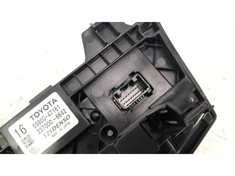 Recambio de mando climatizador para toyota prius+ advance referencia OEM IAM 5590047161  