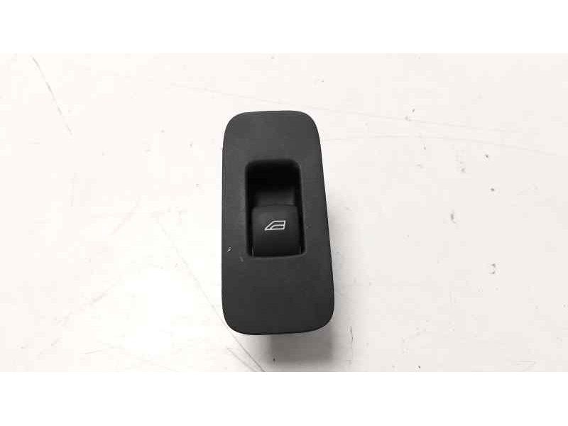 Recambio de mando elevalunas trasero derecho para volvo v40 momentum referencia OEM IAM 31394840  